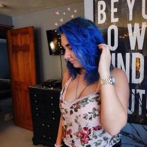 Meet your Posher, Hailey